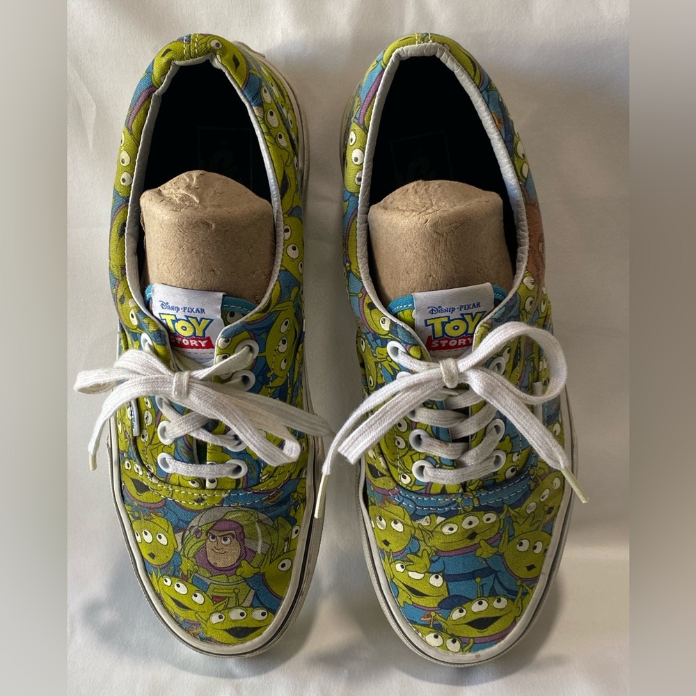 VAN’S🛹SKATEBOARD SHOES🛹DISNEY/PIXAR TOY STORY THEME🛹 SIZE:7 (MEN) ~ 8 1/2 (W)